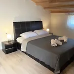 Artemis Appartement *
