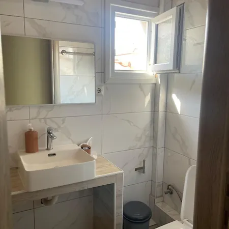 Artemis Apartment Nikiti (Sithonia)